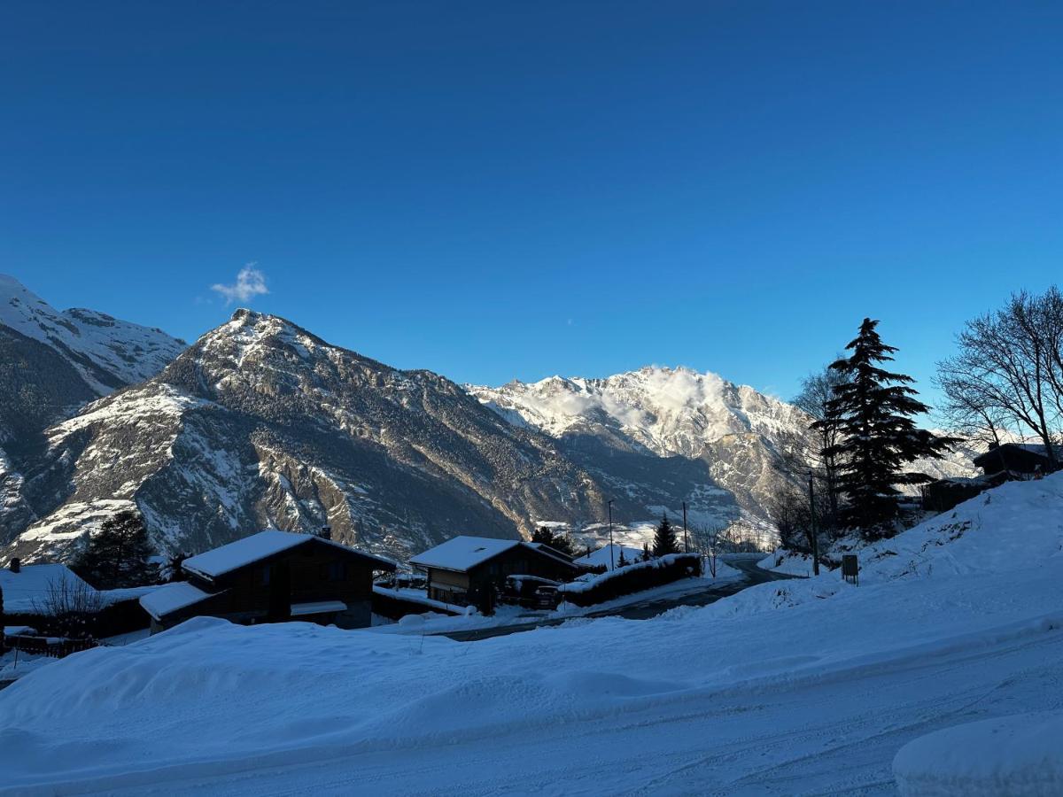 Chambres D'Hotes Les Louettes A Sapinhaut Canton Du Valais Saxon Екстер'єр фото
